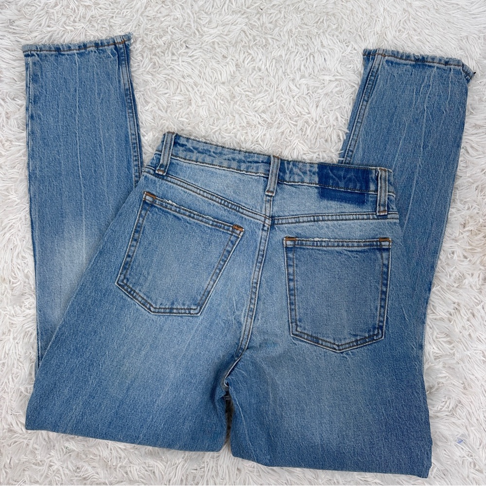 NWT Abercrombie and Fitch The Dad High Rise Jeans Curve Love Size 26/2 X Short - Picture 6 of 7